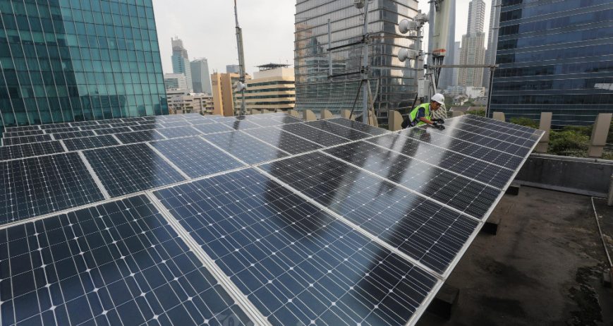 Kesiapan Industri Panel Surya RI Menangkap Peluang Proyek PLTS 100 GW